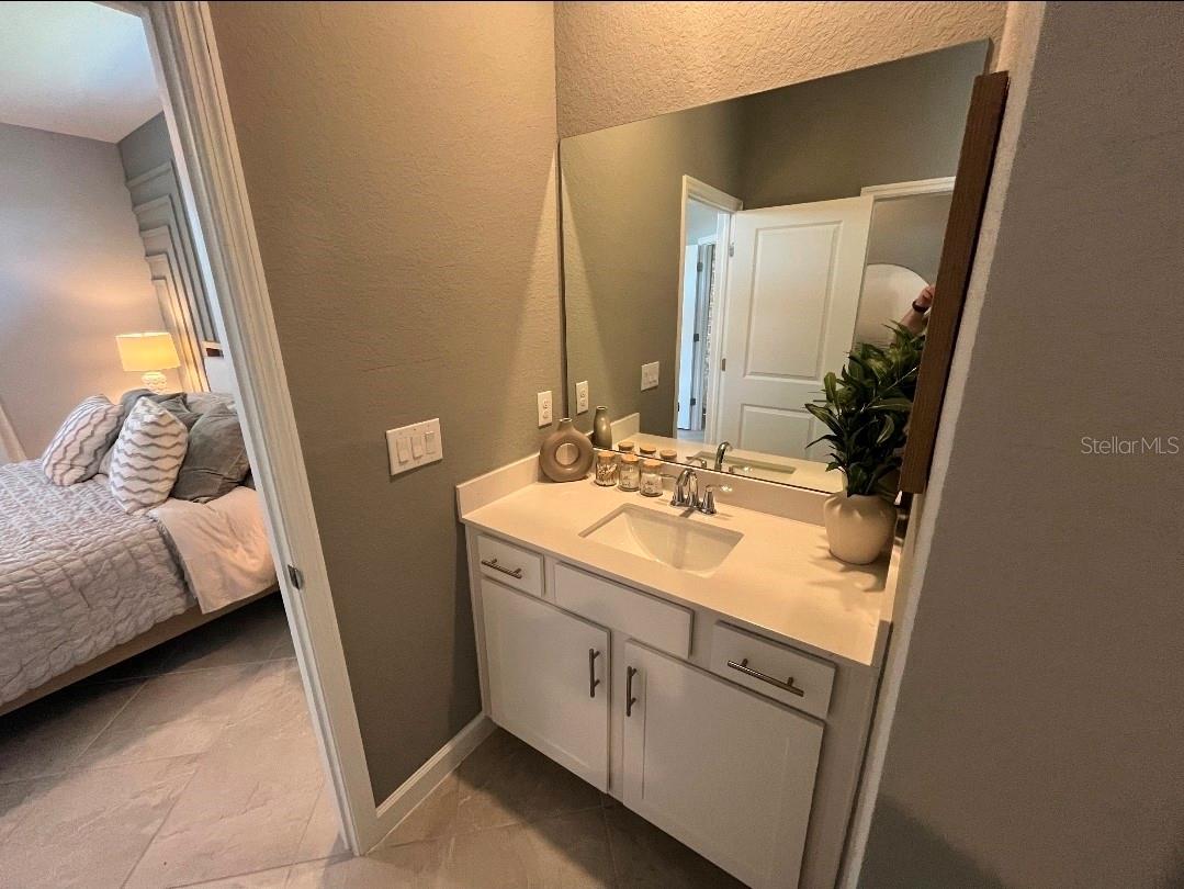 8141 SHORE LAKE DR, ENGLEWOOD, FL, 34224