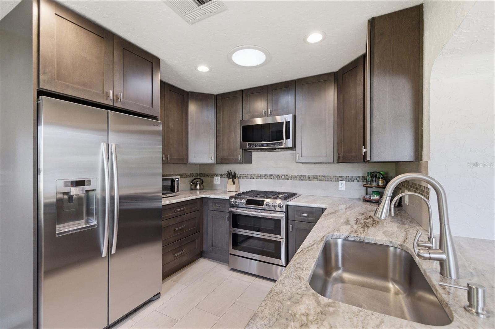 801 14TH AVE N, ST PETERSBURG, FL, 33701