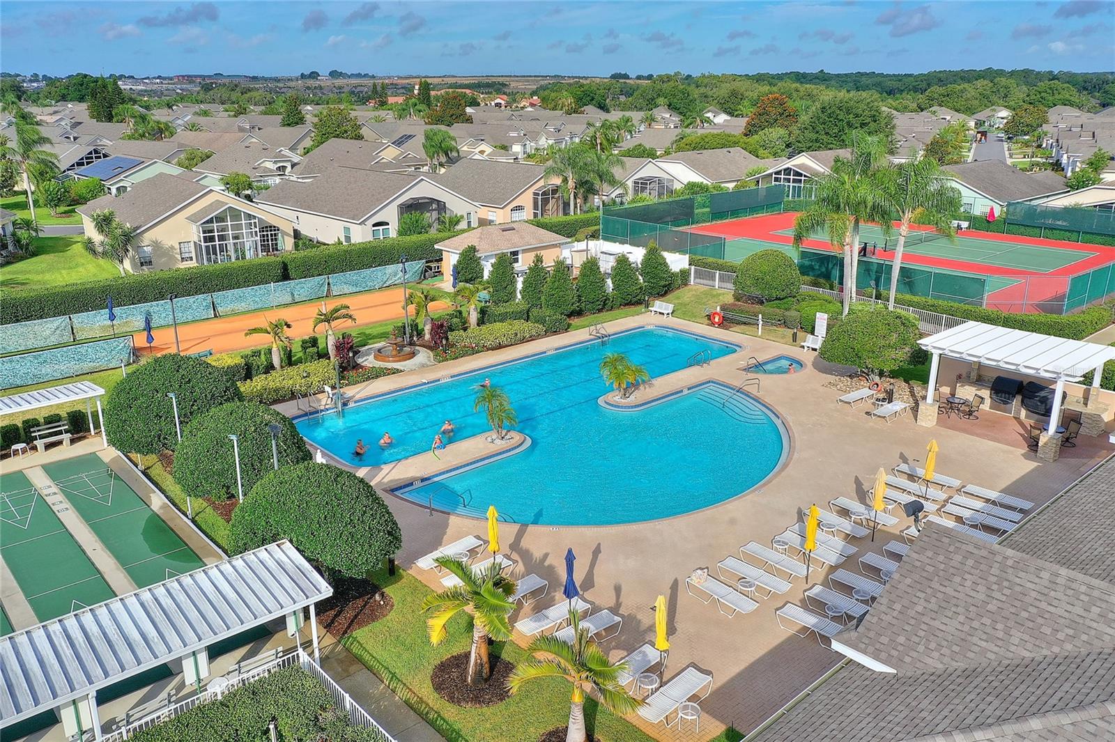 511 ROYAL PALM DR, DAVENPORT, FL, 33837