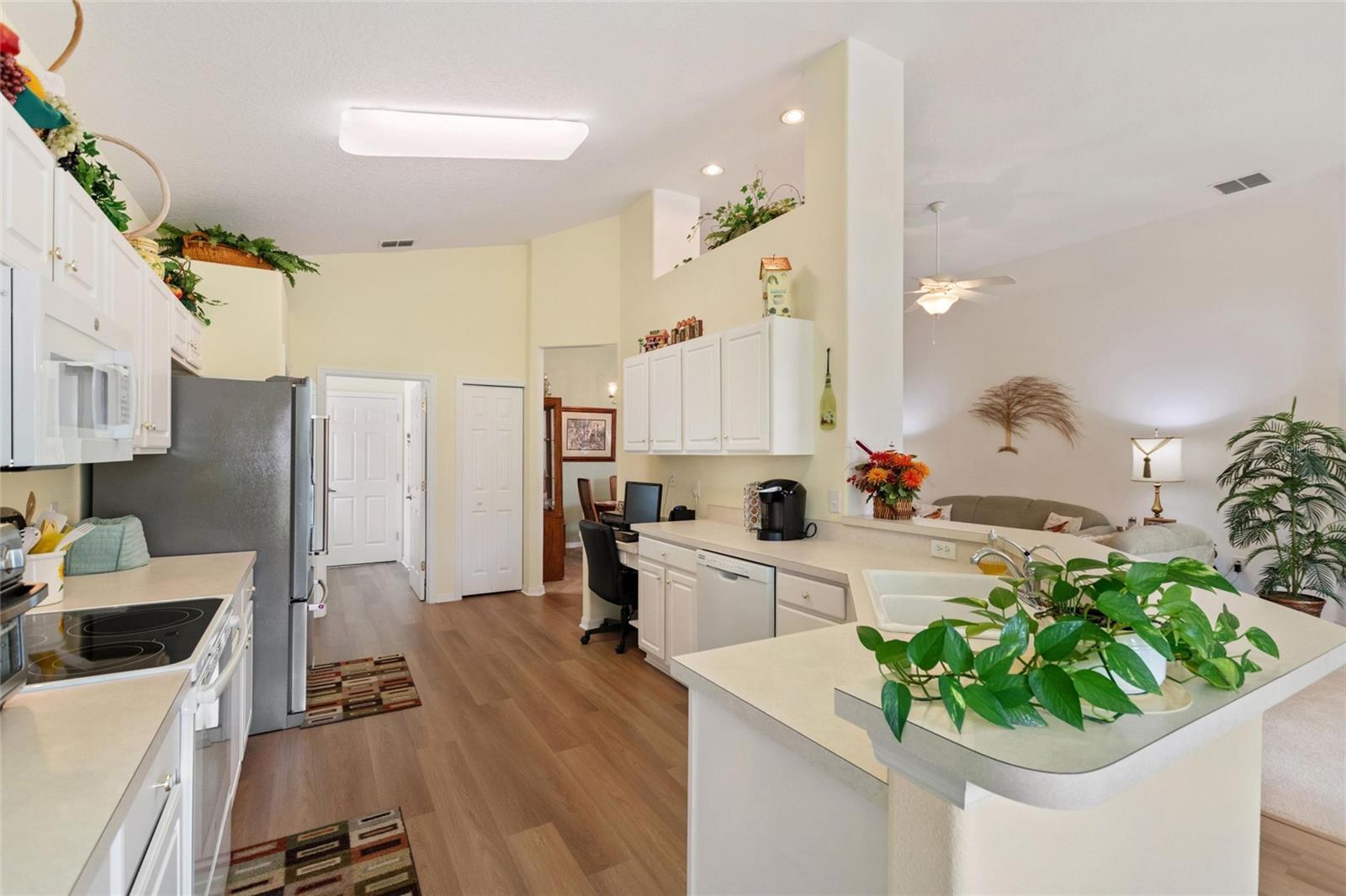 511 ROYAL PALM DR, DAVENPORT, FL, 33837