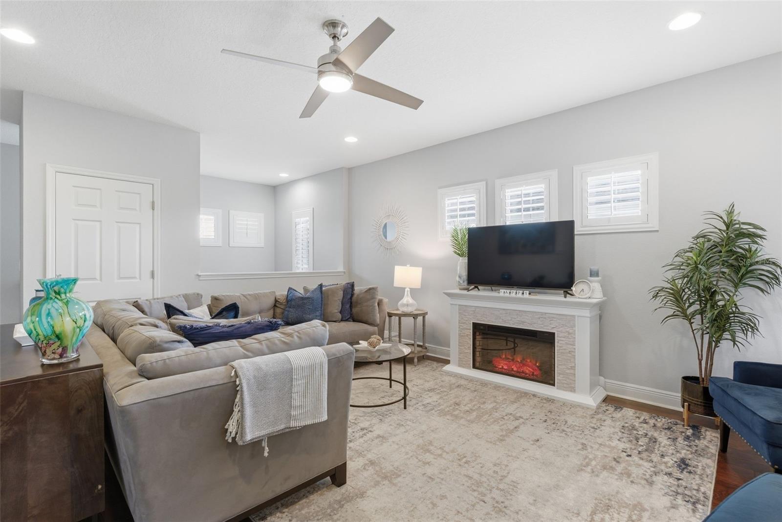 624 WINTERSIDE DR, APOLLO BEACH, FL, 33572