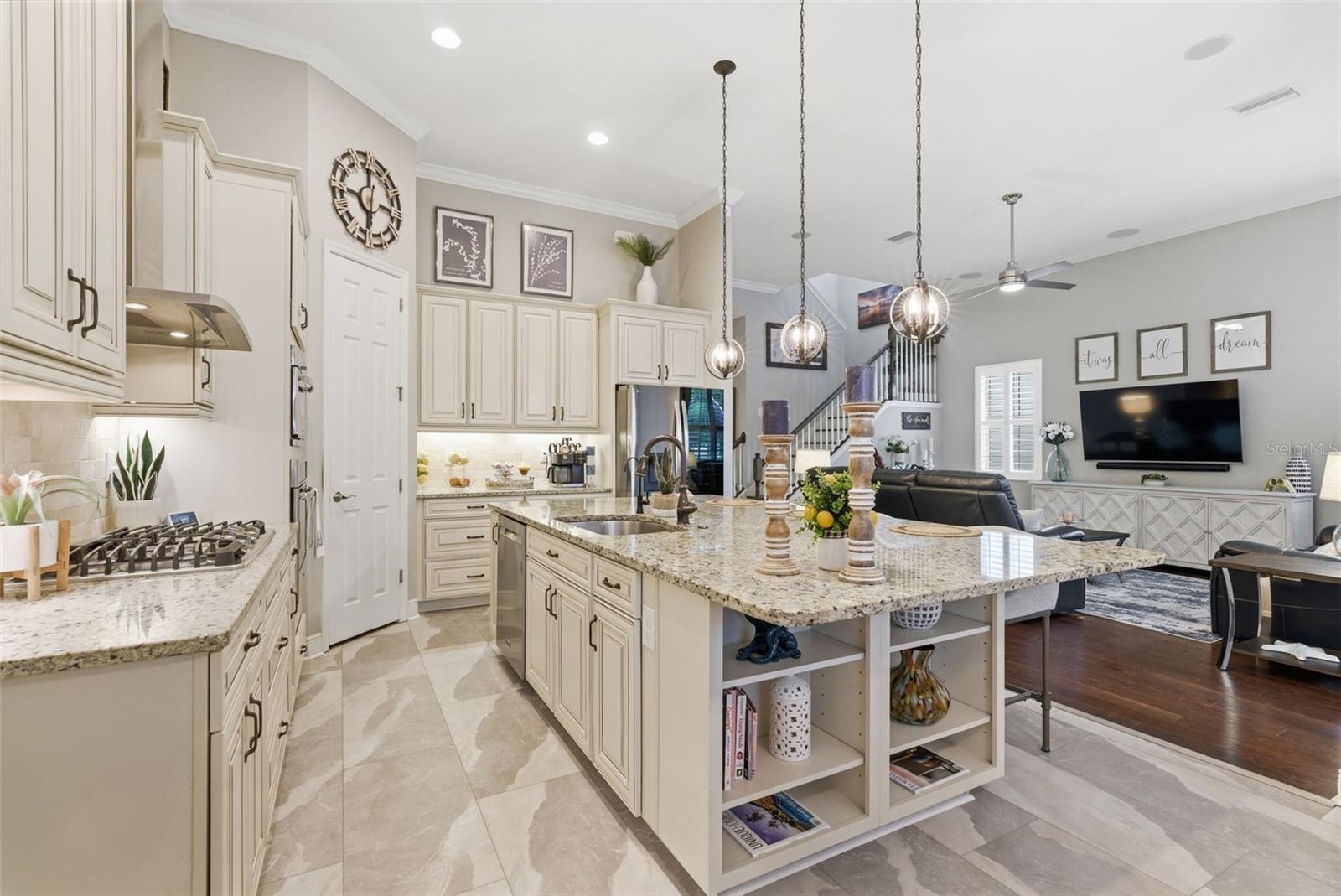 624 WINTERSIDE DR, APOLLO BEACH, FL, 33572