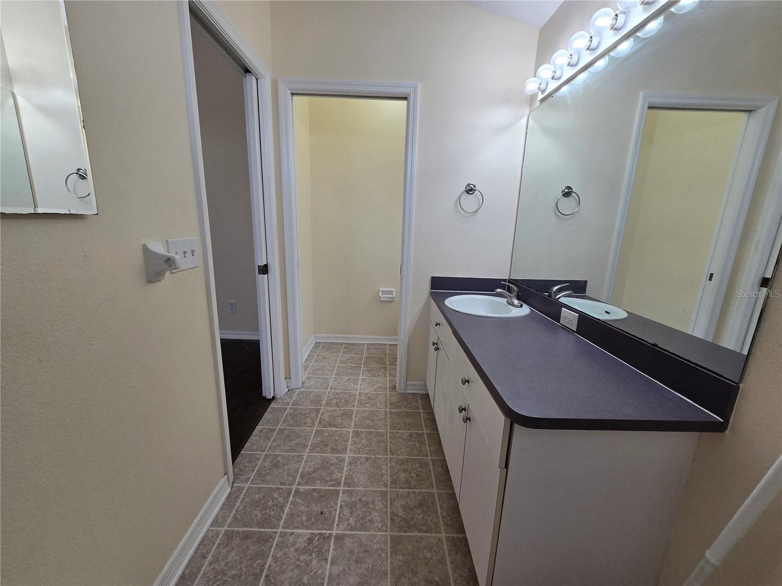 545 SUMMER SAILS DR, VALRICO, FL, 33594