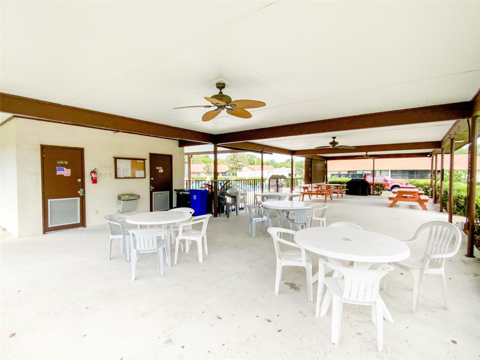 1125 MONTROSE PL, DUNEDIN, FL, 34698