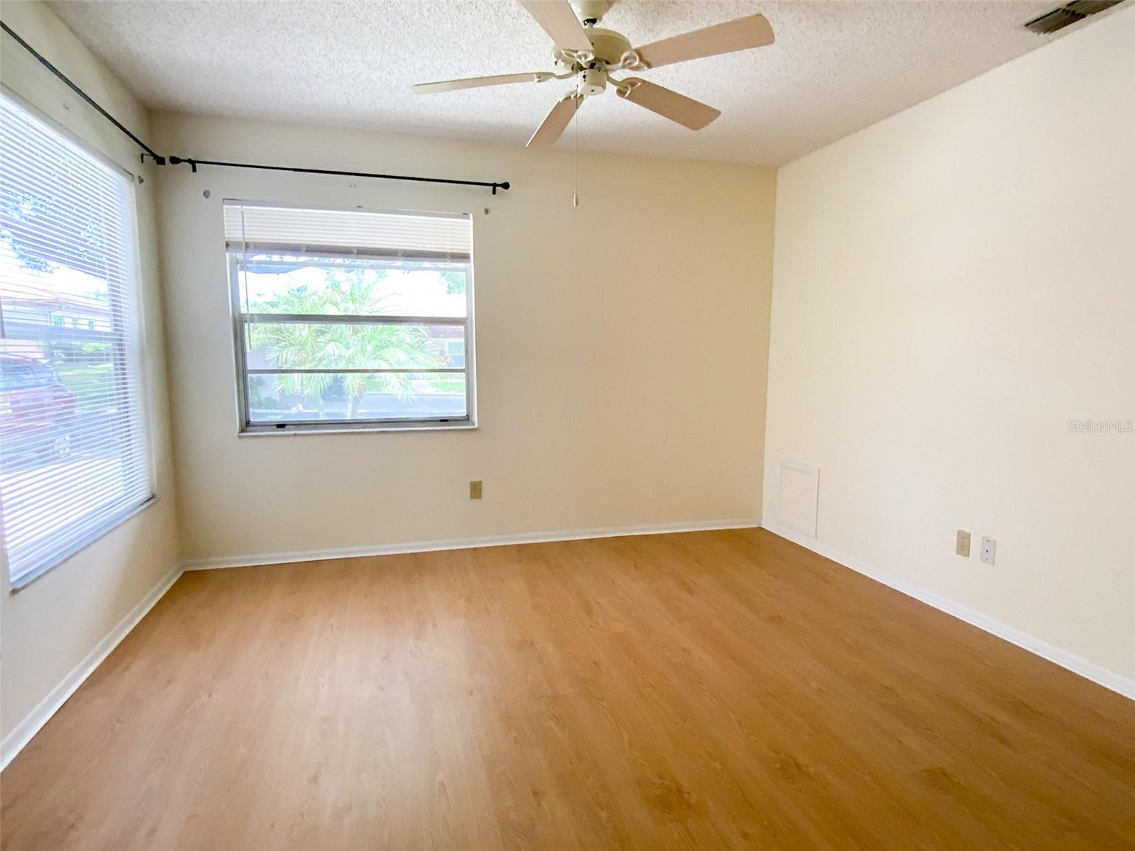 1125 MONTROSE PL, DUNEDIN, FL, 34698