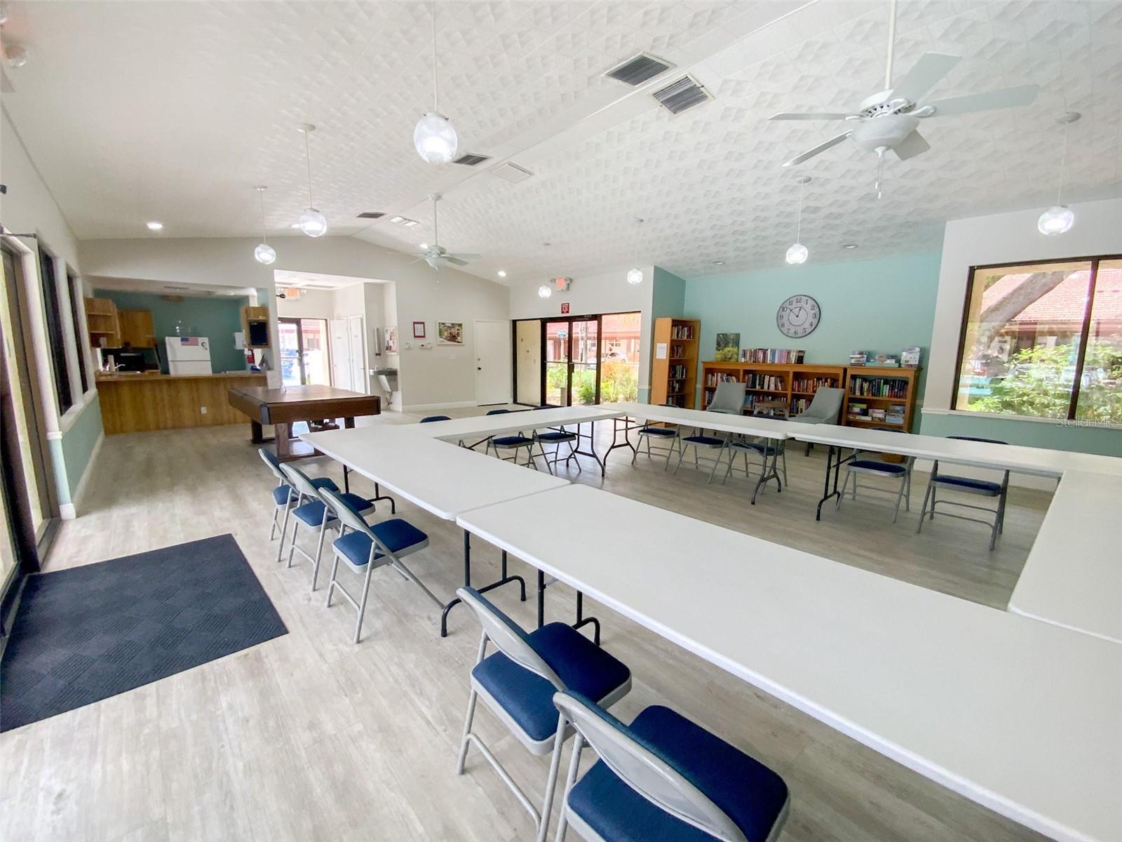 1125 MONTROSE PL, DUNEDIN, FL, 34698