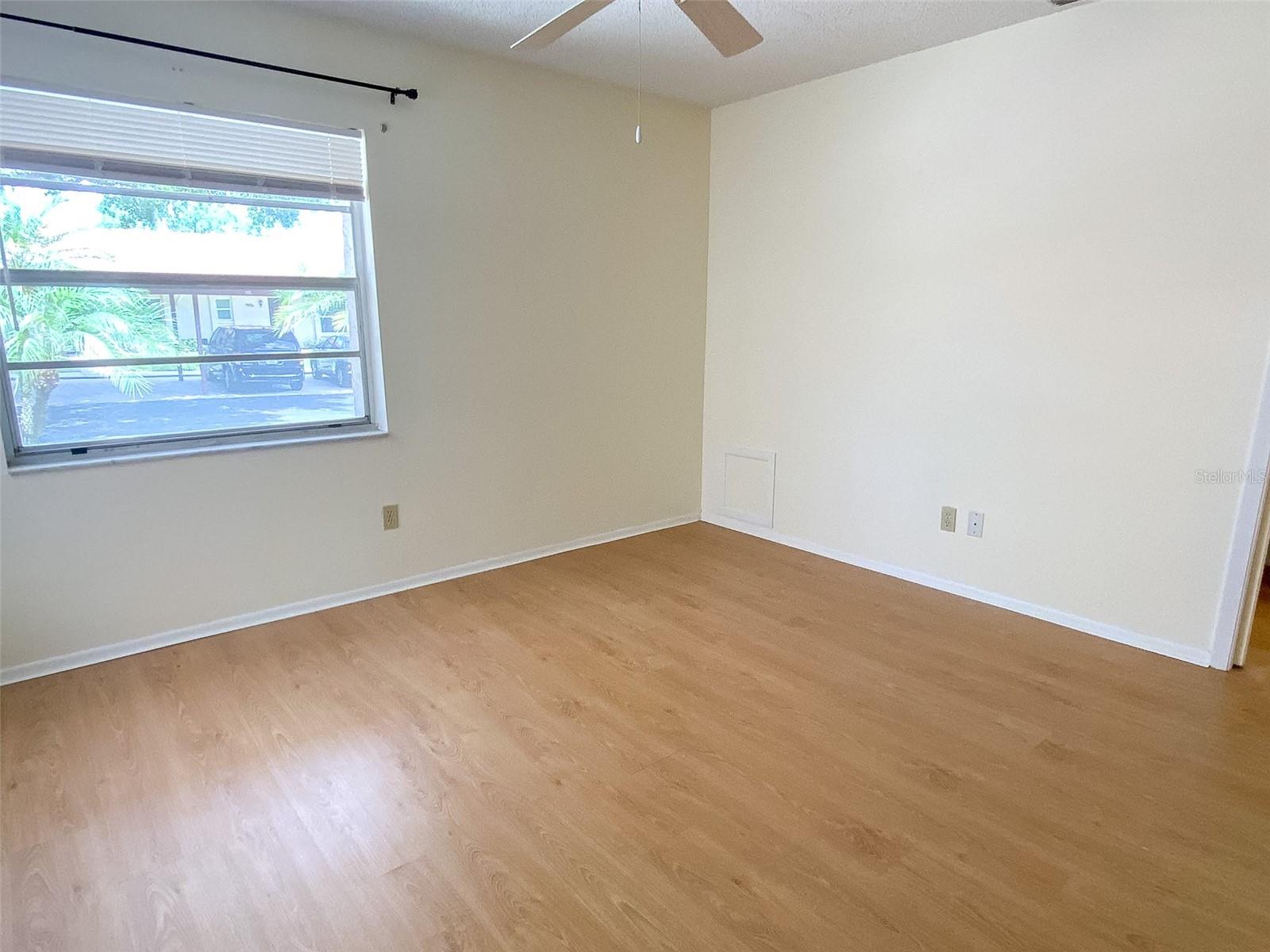 1125 MONTROSE PL, DUNEDIN, FL, 34698