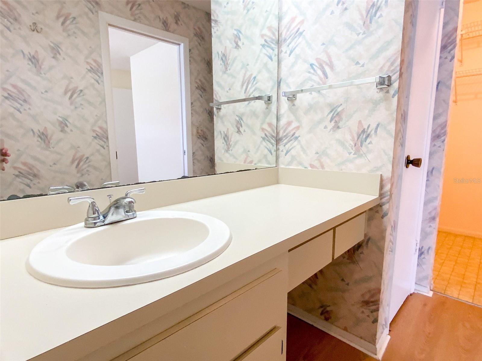 1125 MONTROSE PL, DUNEDIN, FL, 34698