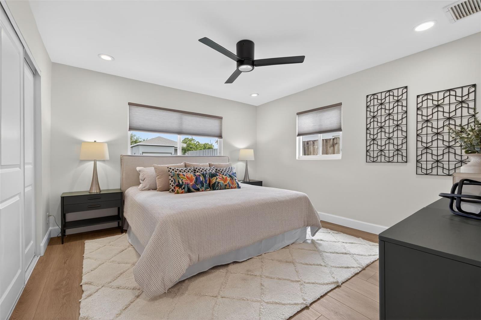 413 43RD AVE NE, ST PETERSBURG, FL, 33703