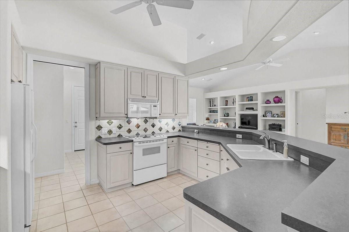 6418 JACKIE LYNN CT, SARASOTA, FL, 34241