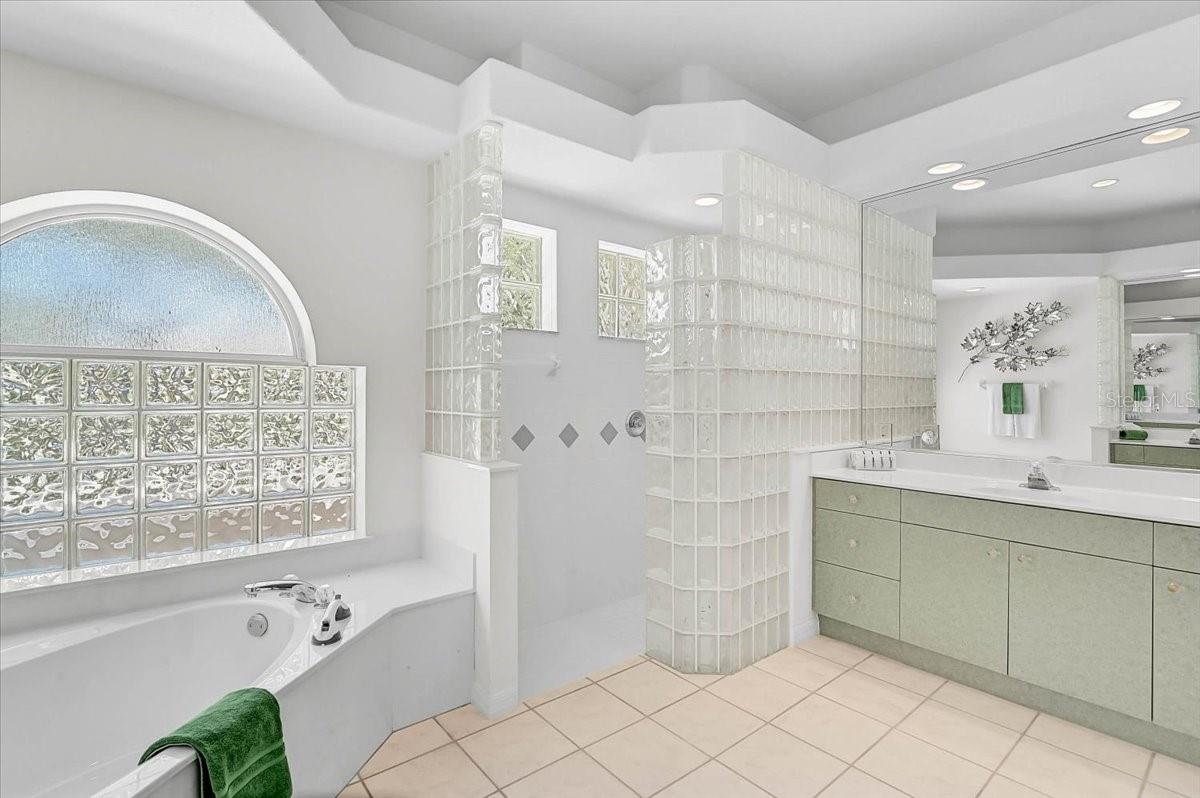 6418 JACKIE LYNN CT, SARASOTA, FL, 34241