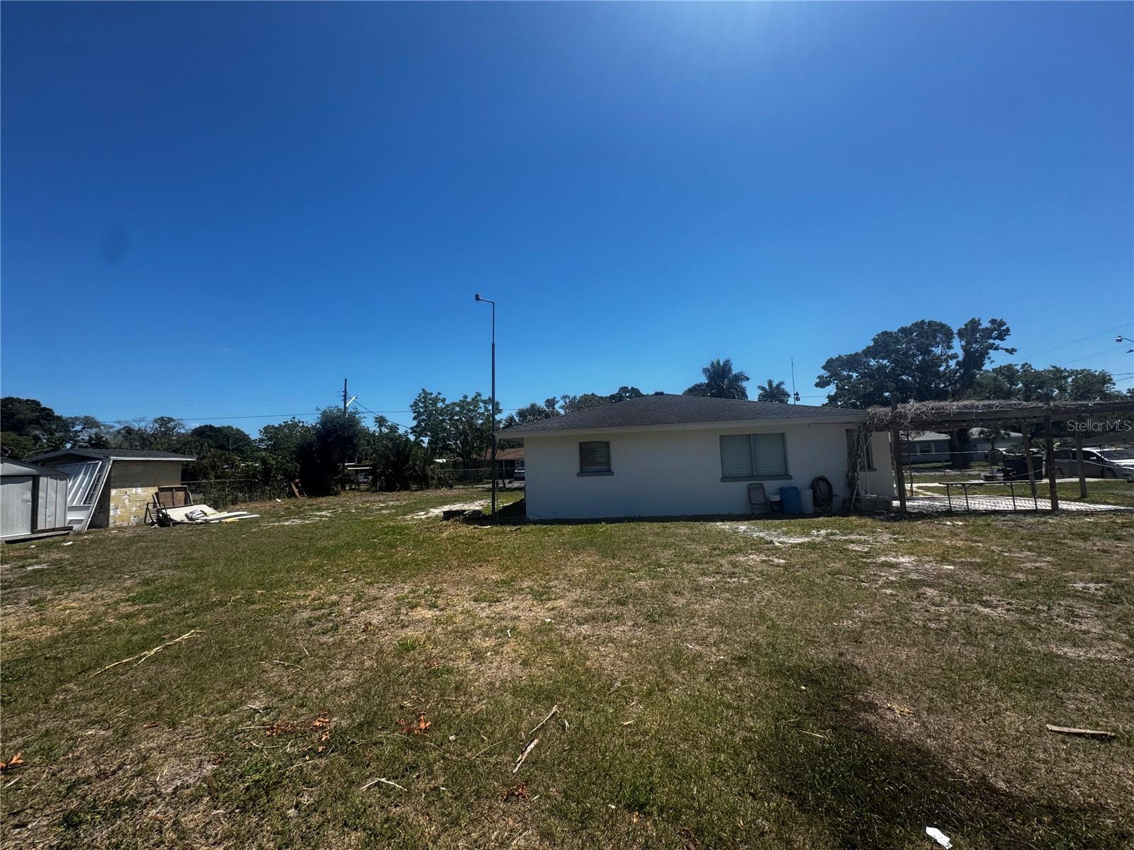121 33RD AVE E, BRADENTON, FL, 34208
