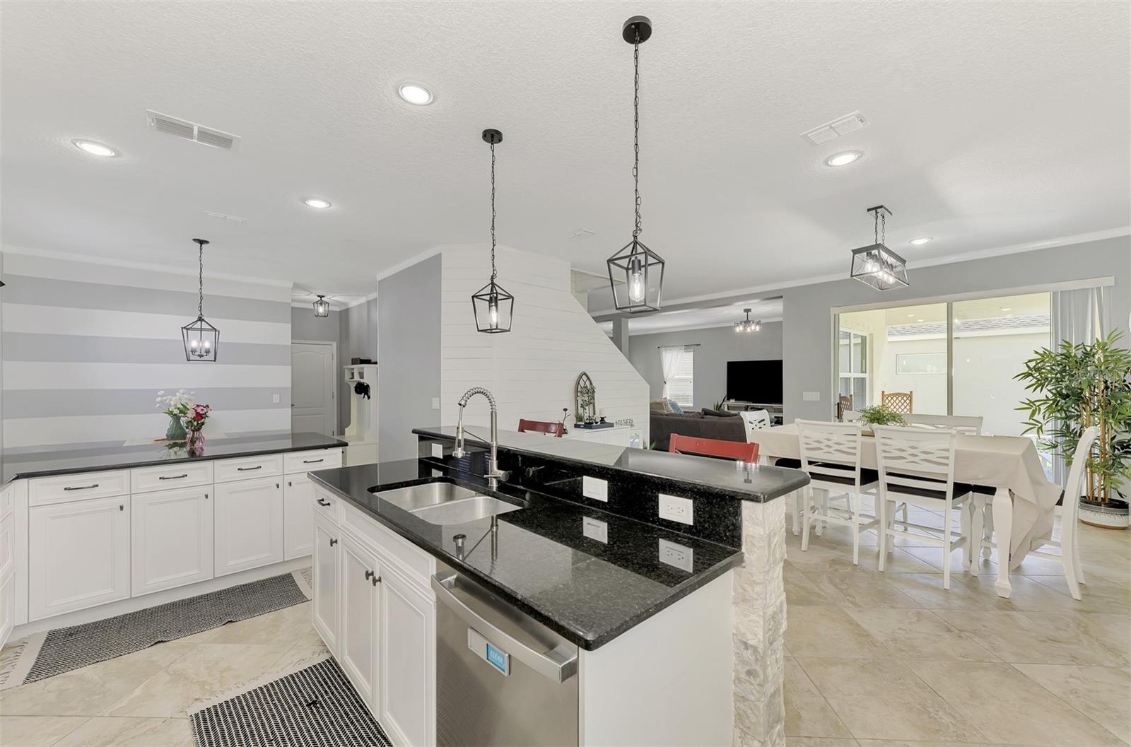 5008 MISSION PARK LN, BRADENTON, FL, 34211