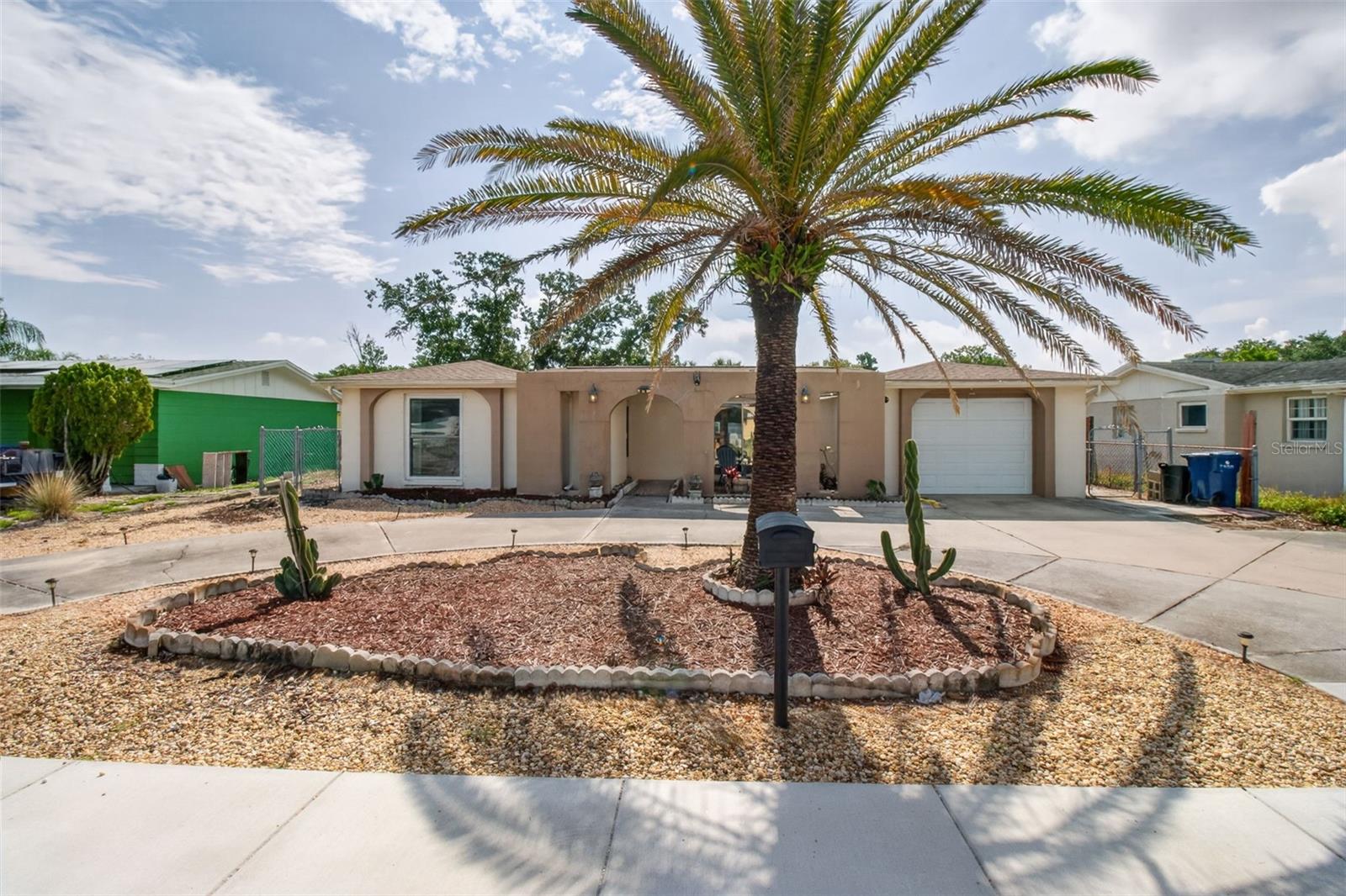 3320 COLUMBUS DR, HOLIDAY, FL, 34691