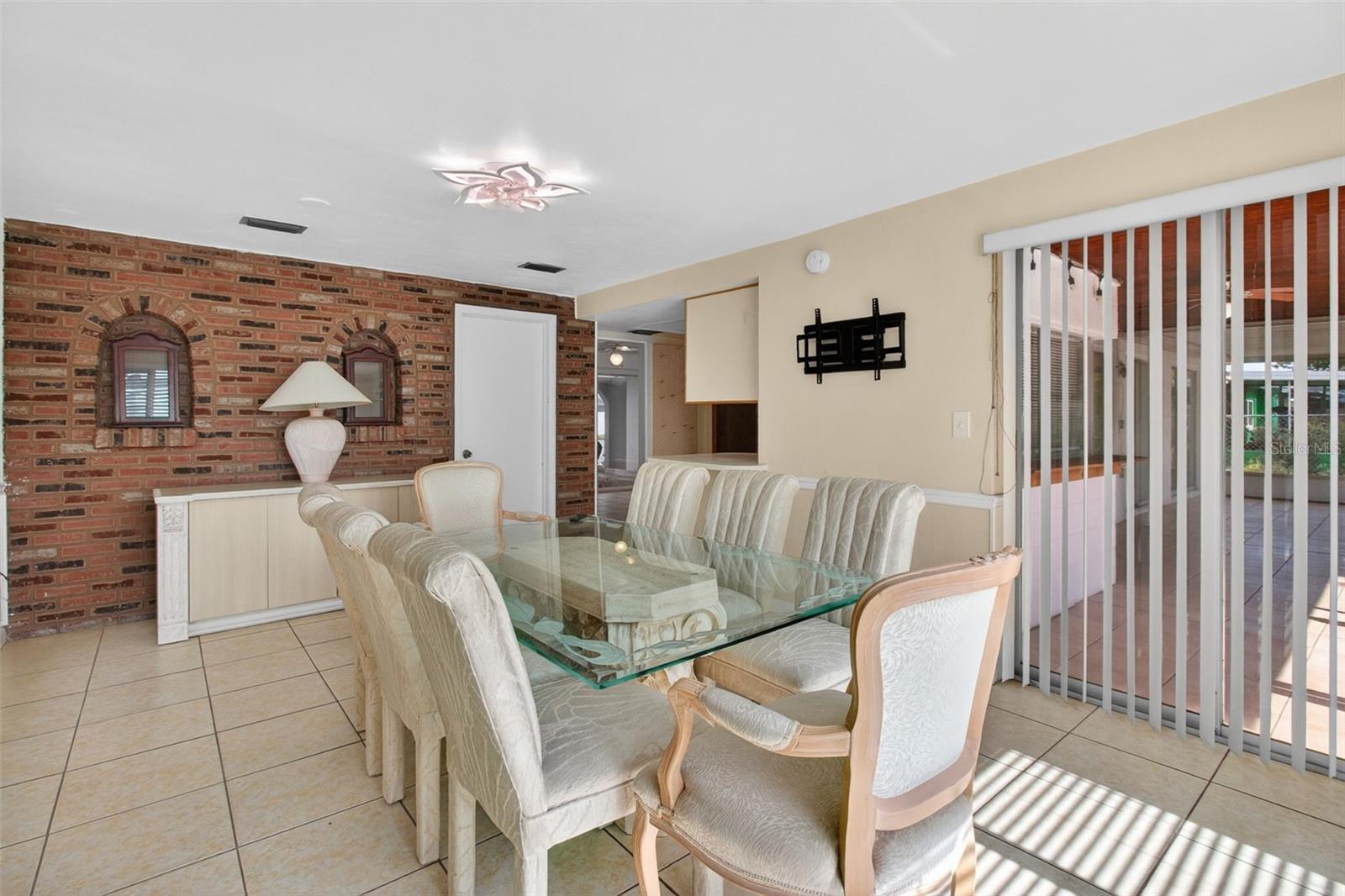 3320 COLUMBUS DR, HOLIDAY, FL, 34691