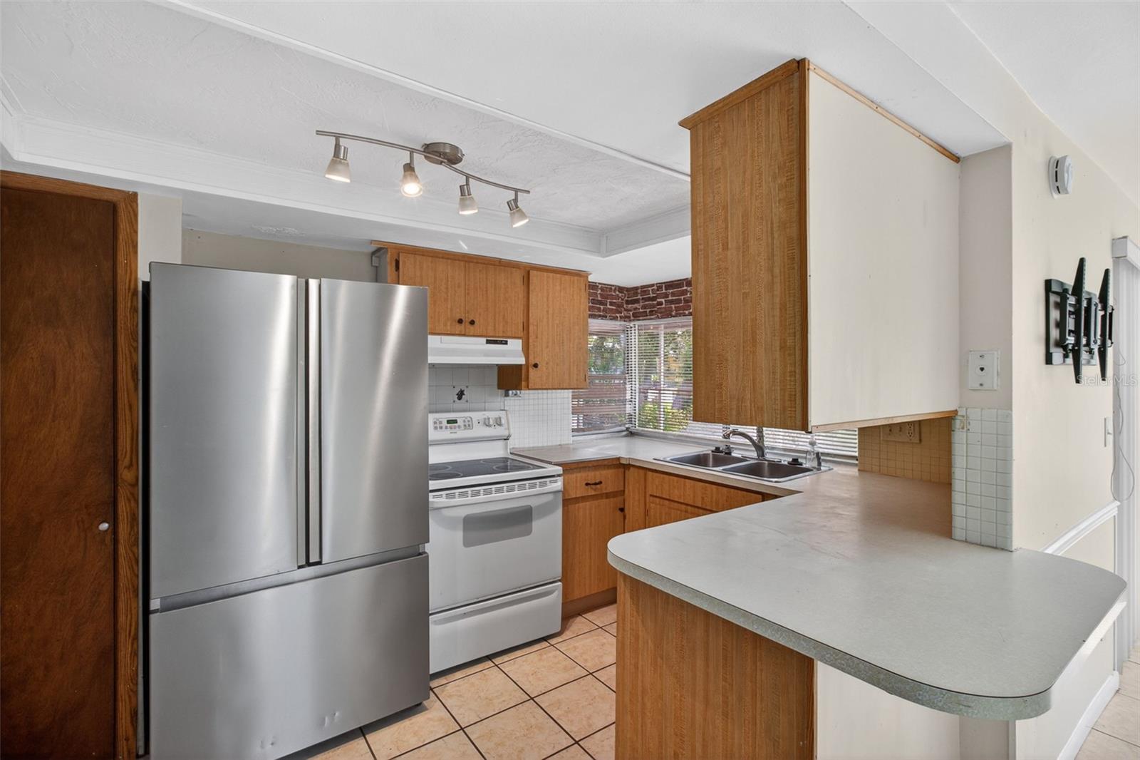 3320 COLUMBUS DR, HOLIDAY, FL, 34691