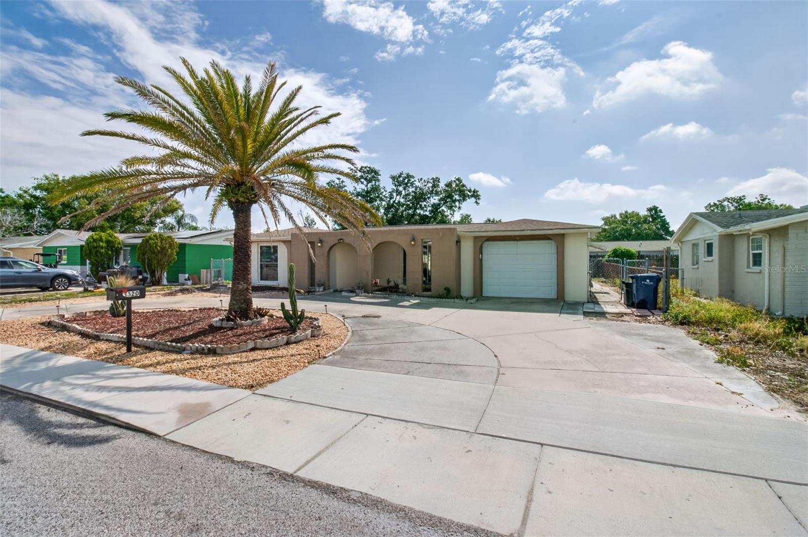 3320 COLUMBUS DR, HOLIDAY, FL, 34691
