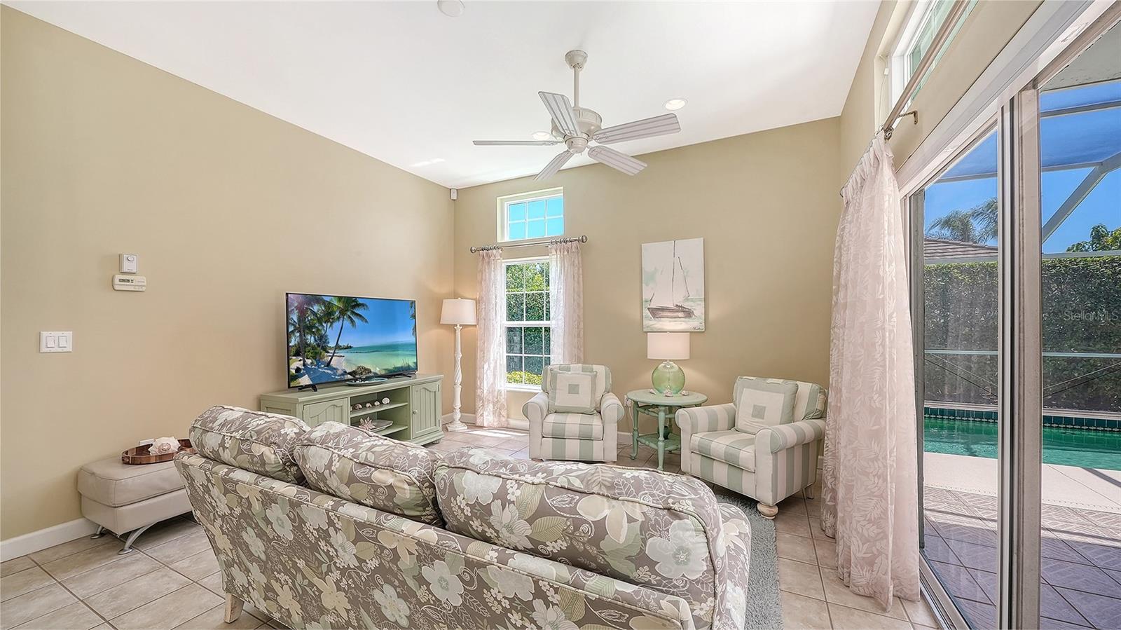 3728 71ST TER E, SARASOTA, FL, 34243