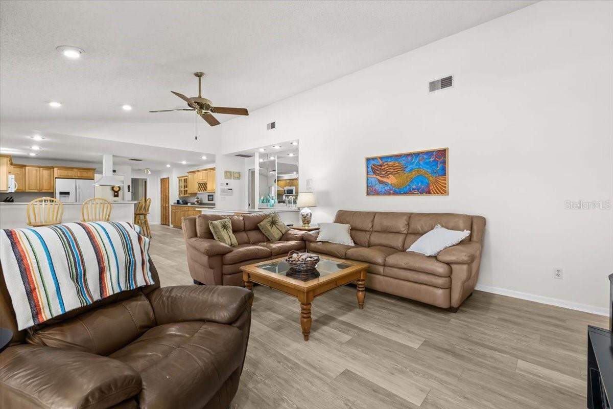 3111 HYDE PARK DR, CLEARWATER, FL, 33761