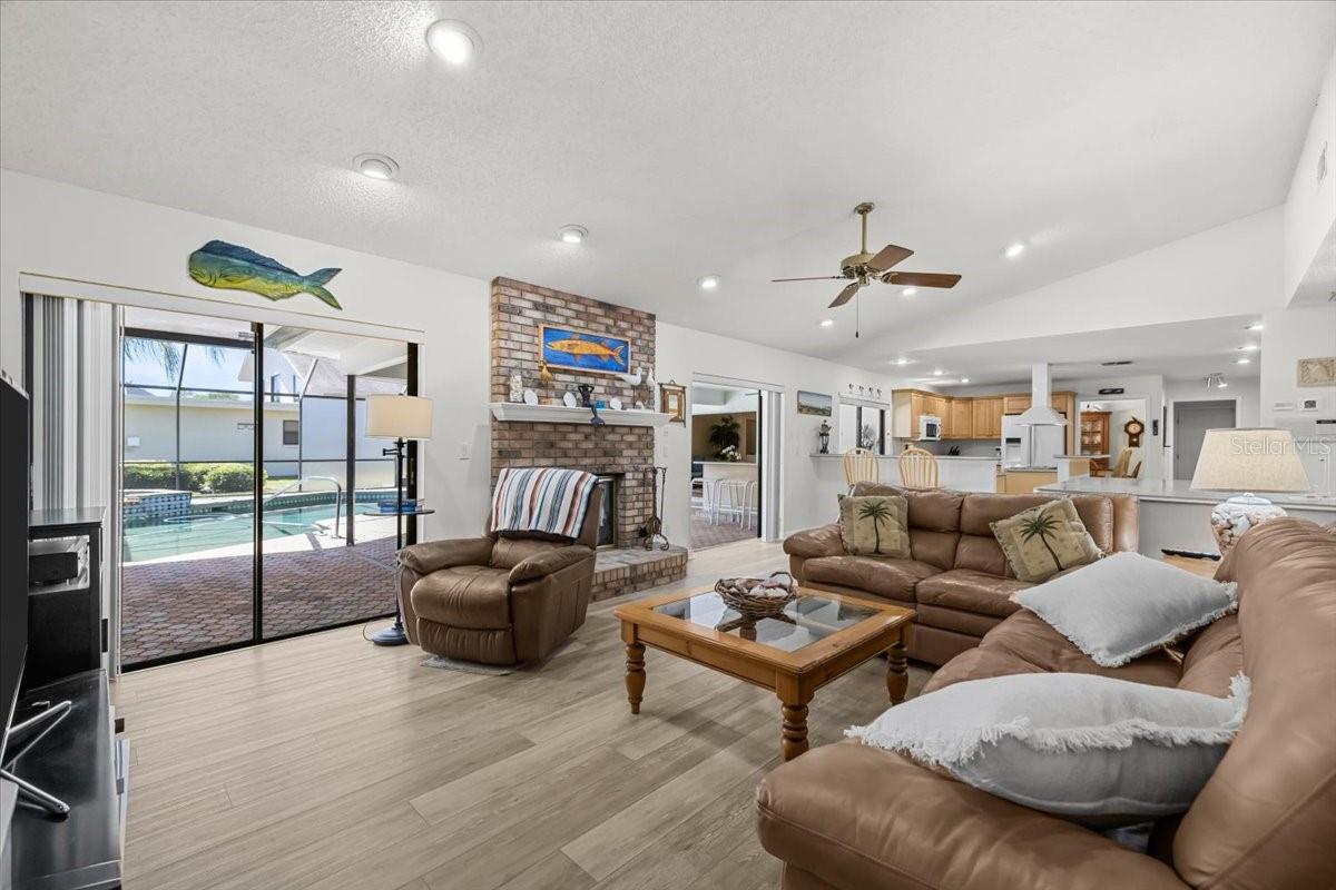 3111 HYDE PARK DR, CLEARWATER, FL, 33761