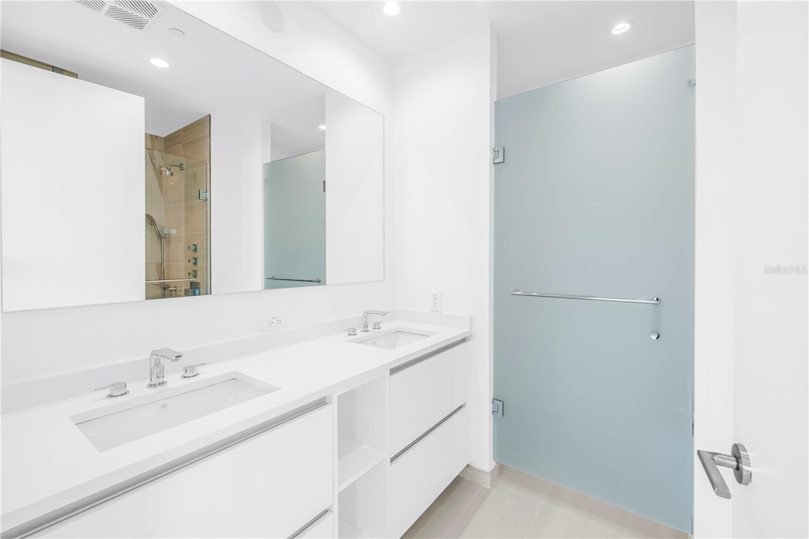 400 CENTRAL AVE #1608, ST PETERSBURG, FL, 33701