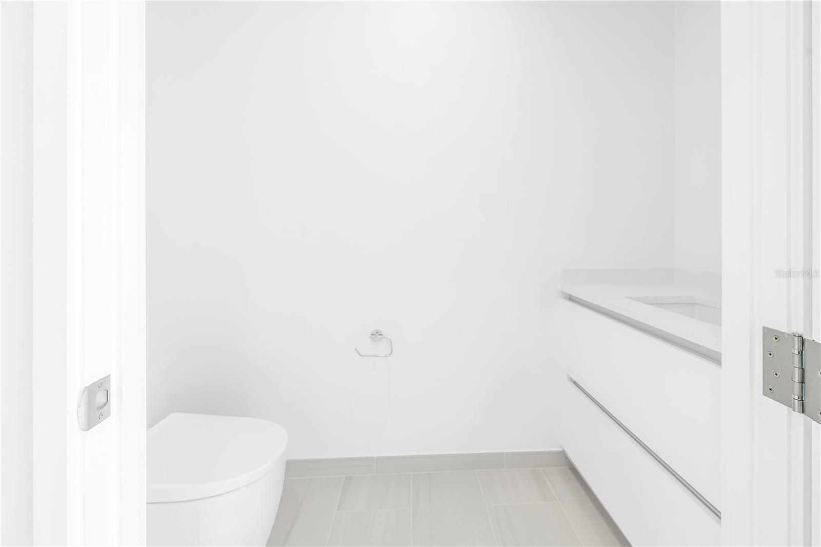 400 CENTRAL AVE #1608, ST PETERSBURG, FL, 33701