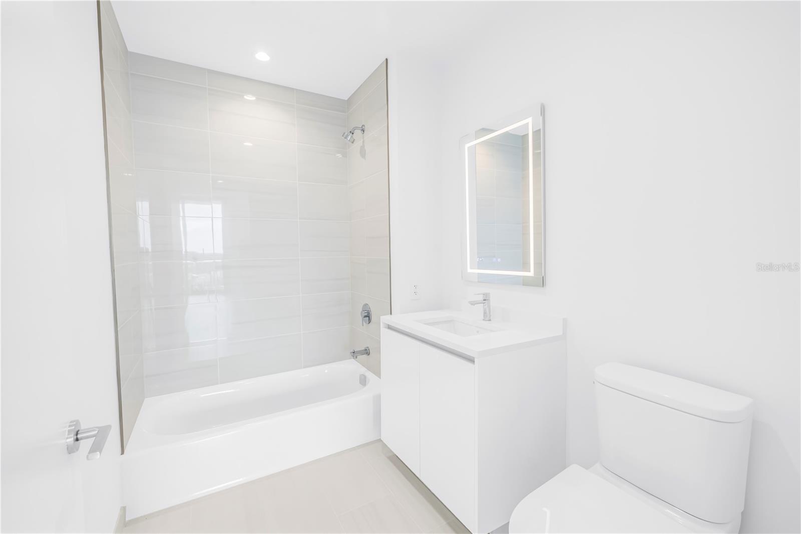 400 CENTRAL AVE #1608, ST PETERSBURG, FL, 33701