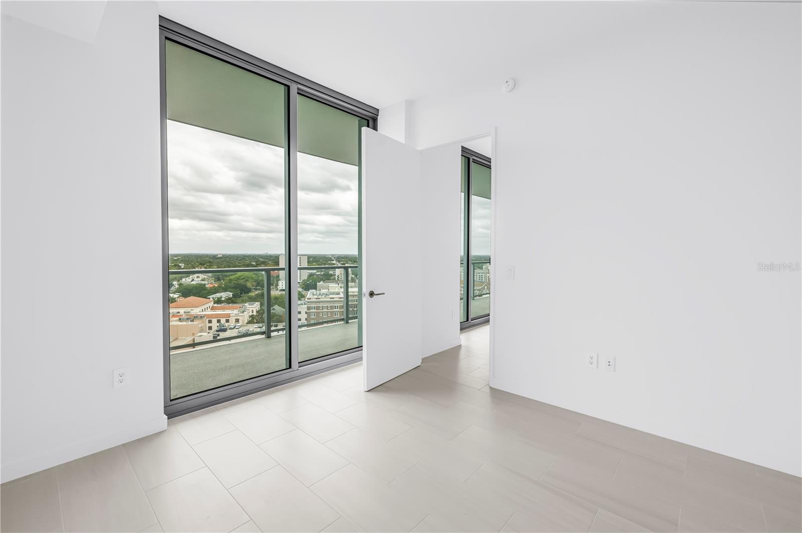 400 CENTRAL AVE #1608, ST PETERSBURG, FL, 33701