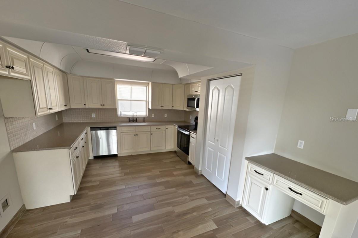 1825 MARCONI AVE, NORTH PORT, FL, 34286