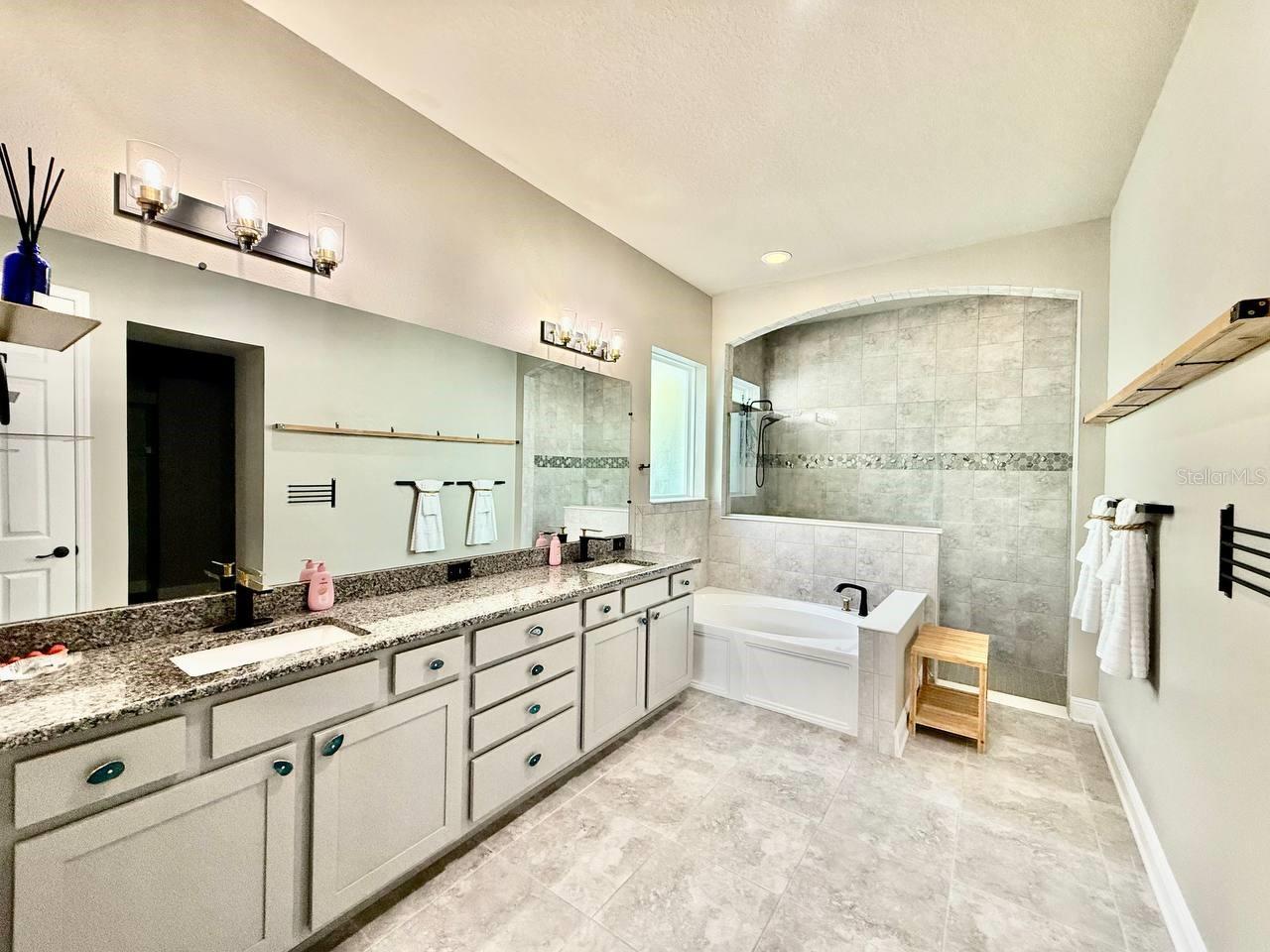 6414 SALT CREEK AVE, APOLLO BEACH, FL, 33572