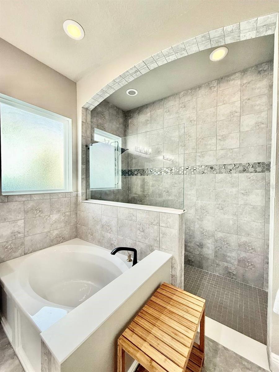 6414 SALT CREEK AVE, APOLLO BEACH, FL, 33572