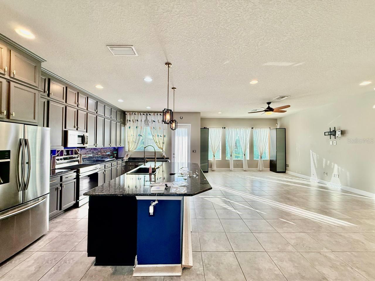 6414 SALT CREEK AVE, APOLLO BEACH, FL, 33572