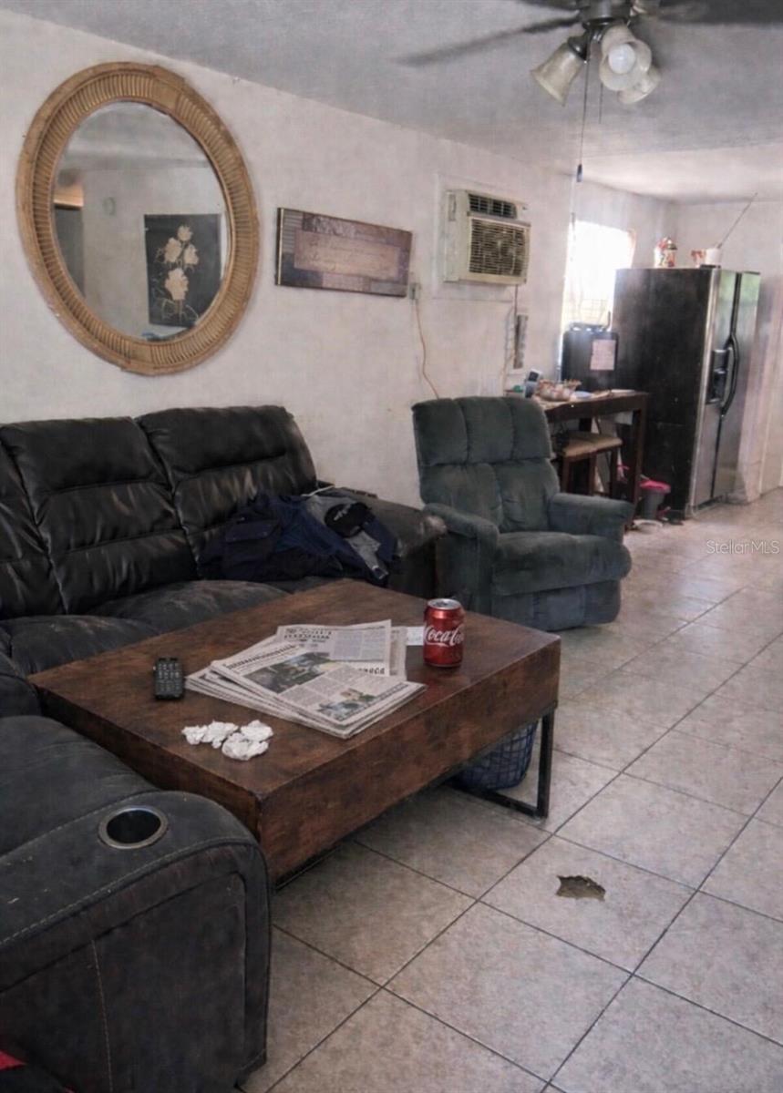 280 E 1ST ST, APOPKA, FL, 32703