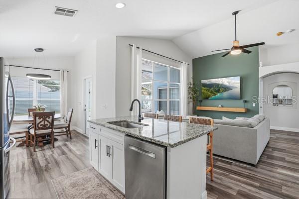 12219 BISHOPSFORD DR, TAMPA, FL, 33626