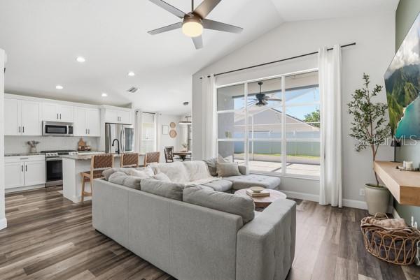 12219 BISHOPSFORD DR, TAMPA, FL, 33626