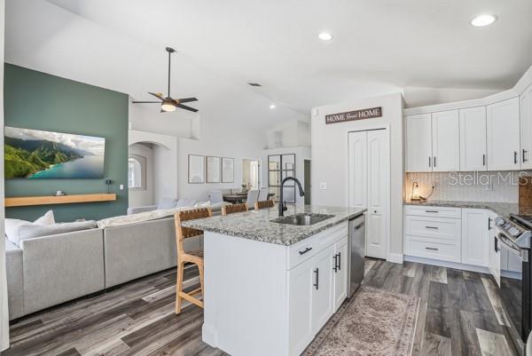 12219 BISHOPSFORD DR, TAMPA, FL, 33626