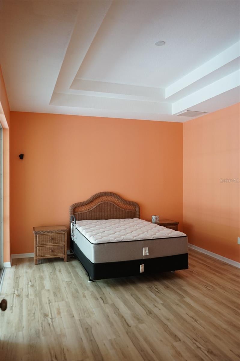 201 SUNSET CREST CT, APOLLO BEACH, FL, 33572