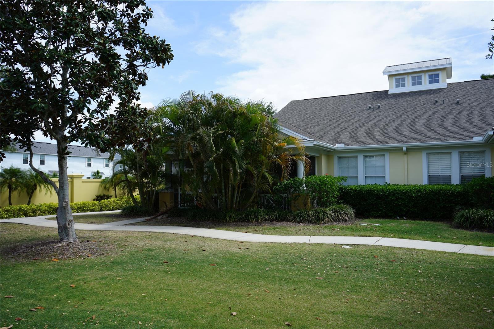 201 SUNSET CREST CT, APOLLO BEACH, FL, 33572