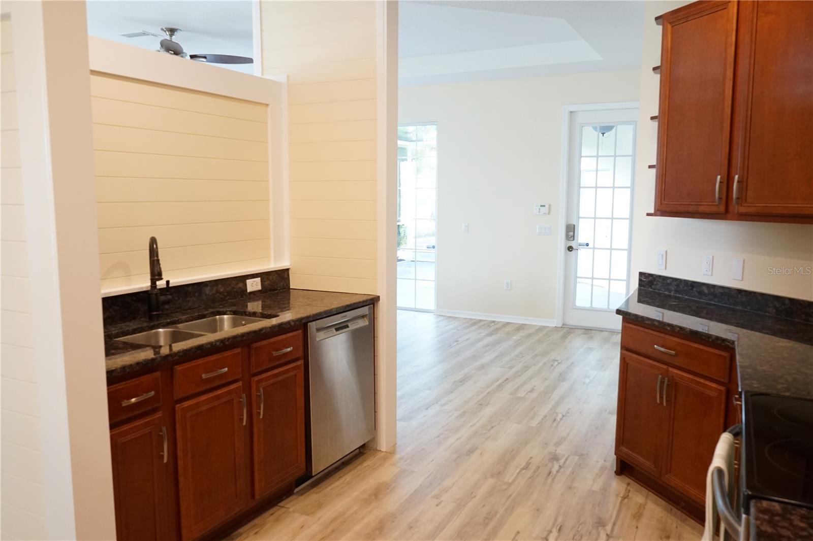 201 SUNSET CREST CT, APOLLO BEACH, FL, 33572