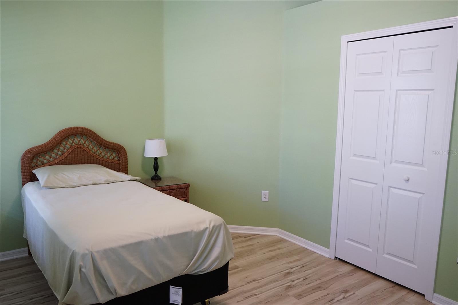 201 SUNSET CREST CT, APOLLO BEACH, FL, 33572