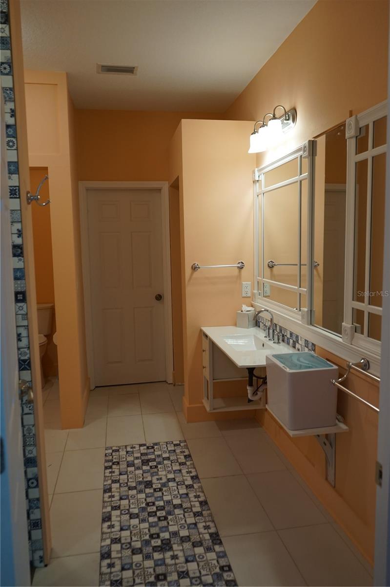 201 SUNSET CREST CT, APOLLO BEACH, FL, 33572