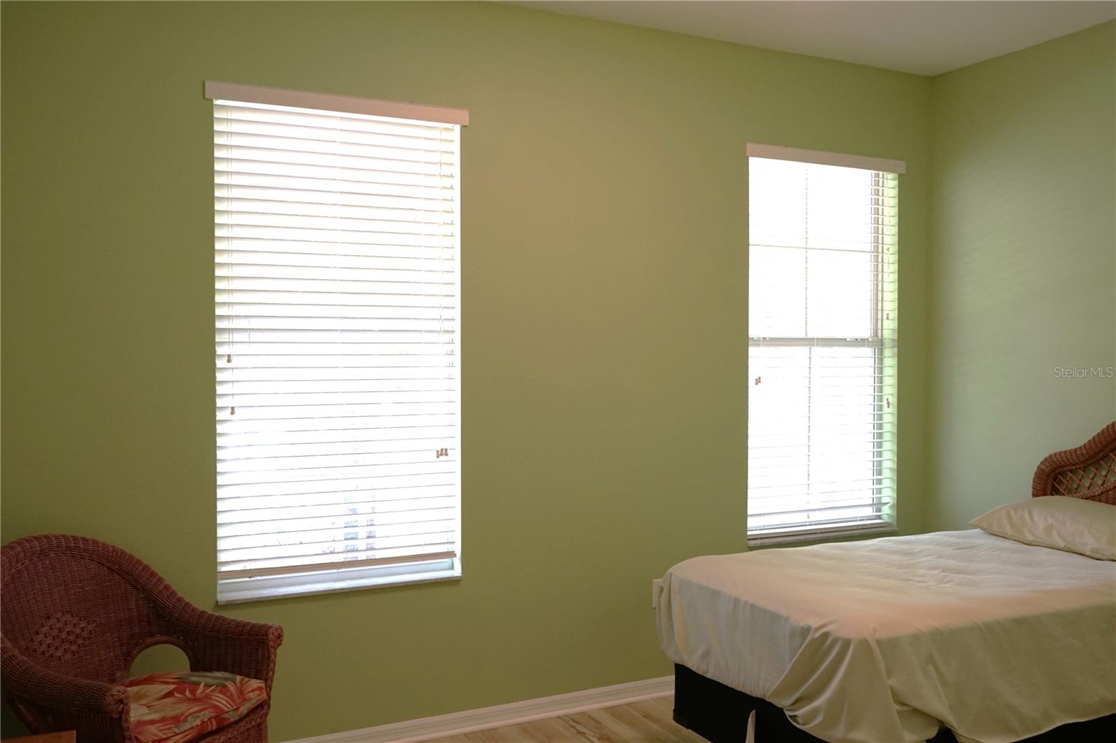 201 SUNSET CREST CT, APOLLO BEACH, FL, 33572