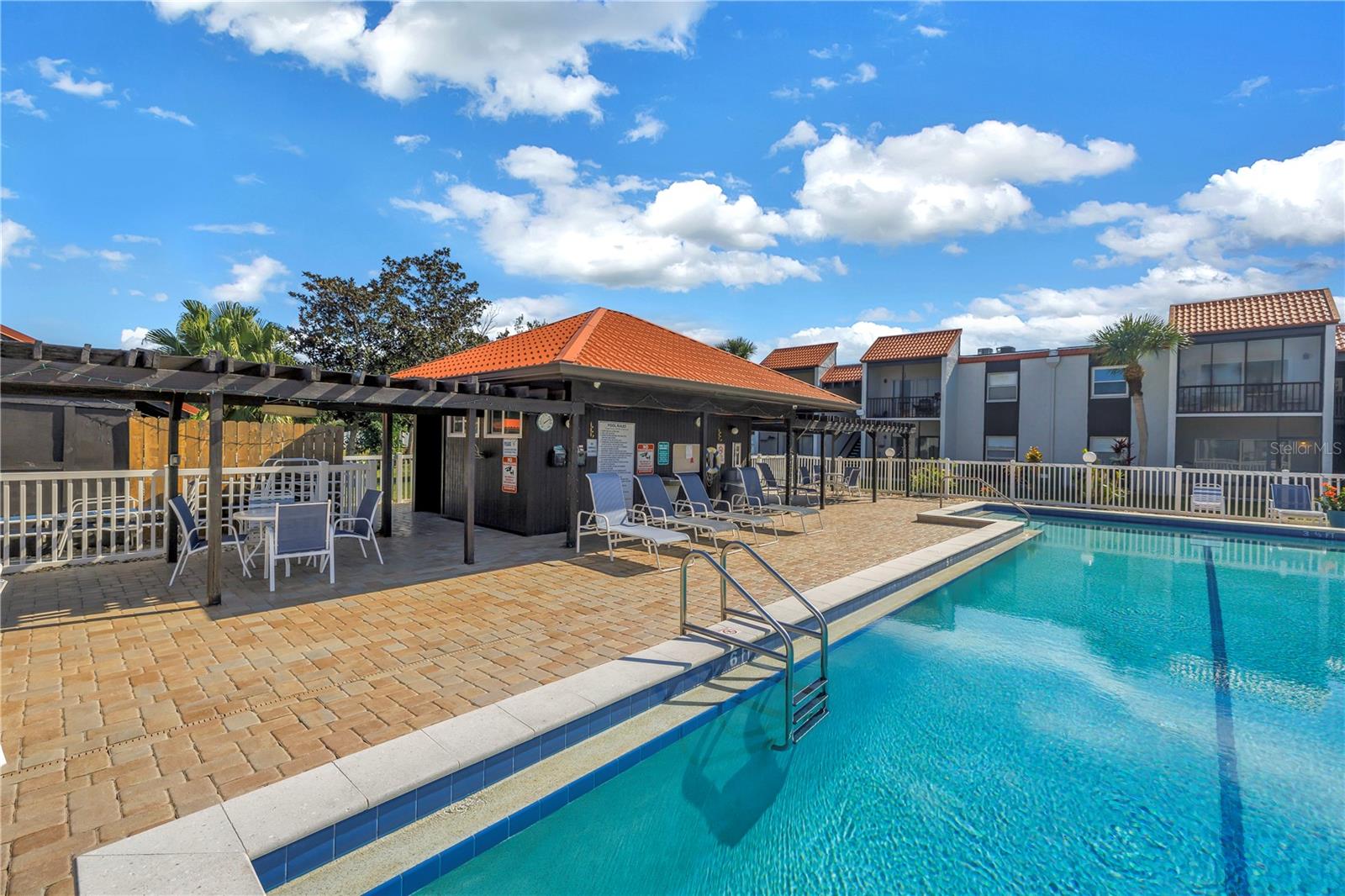 3269 BENEVA RD #102, SARASOTA, FL, 34232