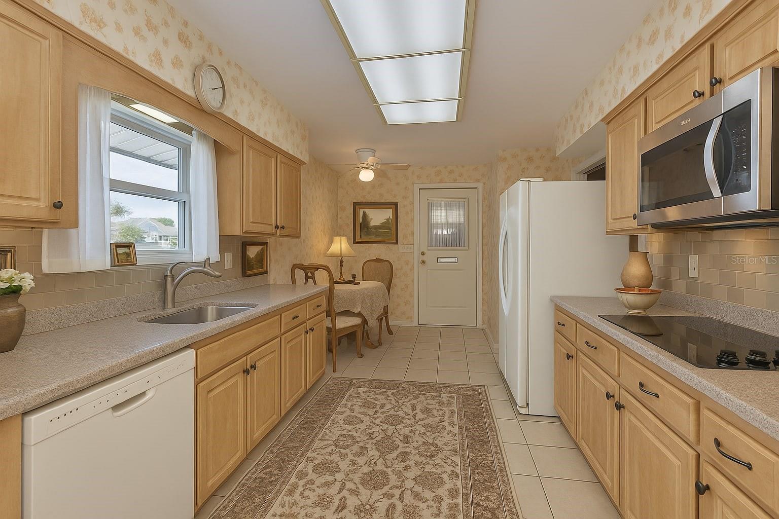 1525 ALLEGHENY DR, SUN CITY CENTER, FL, 33573