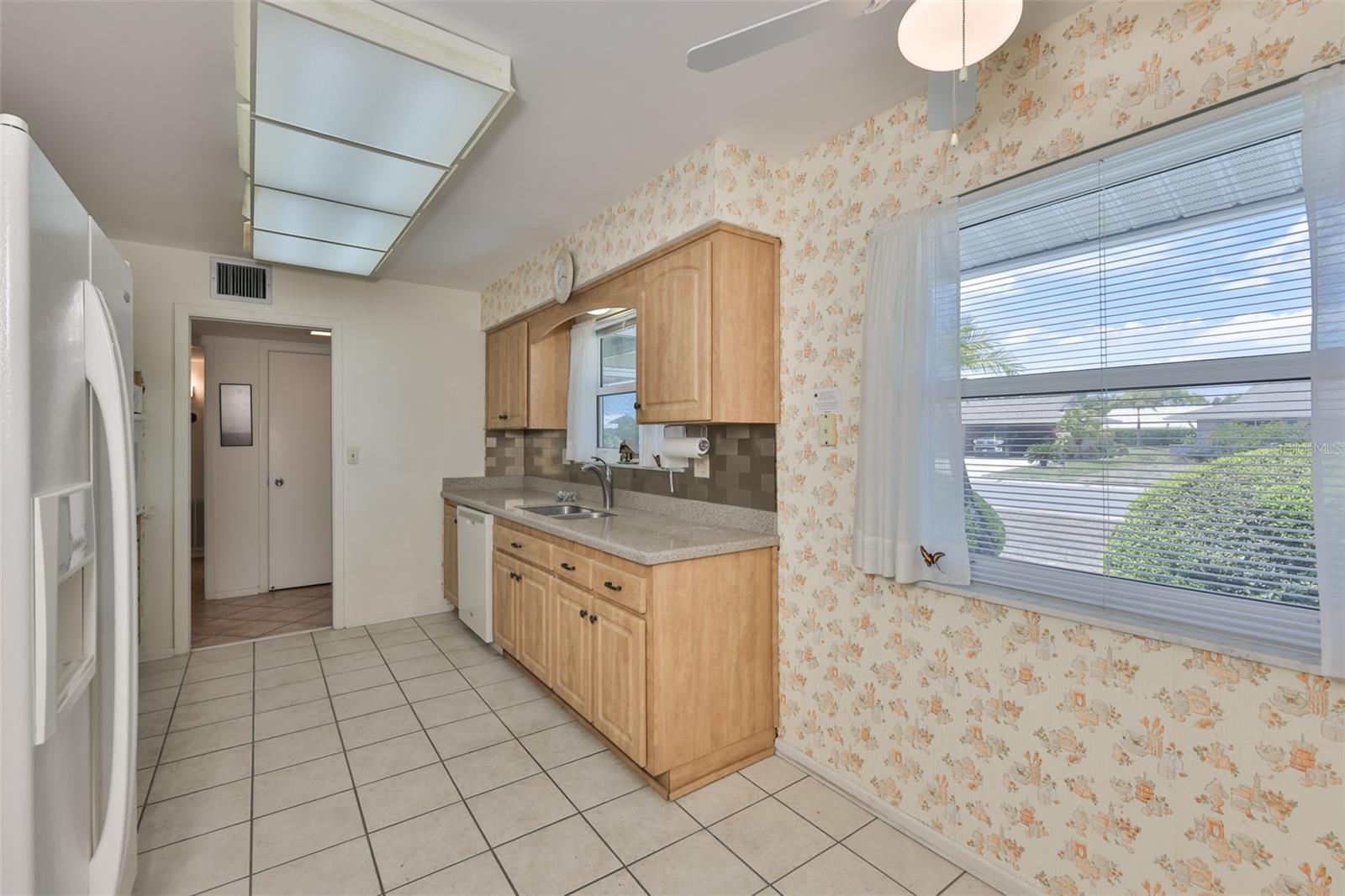 1525 ALLEGHENY DR, SUN CITY CENTER, FL, 33573