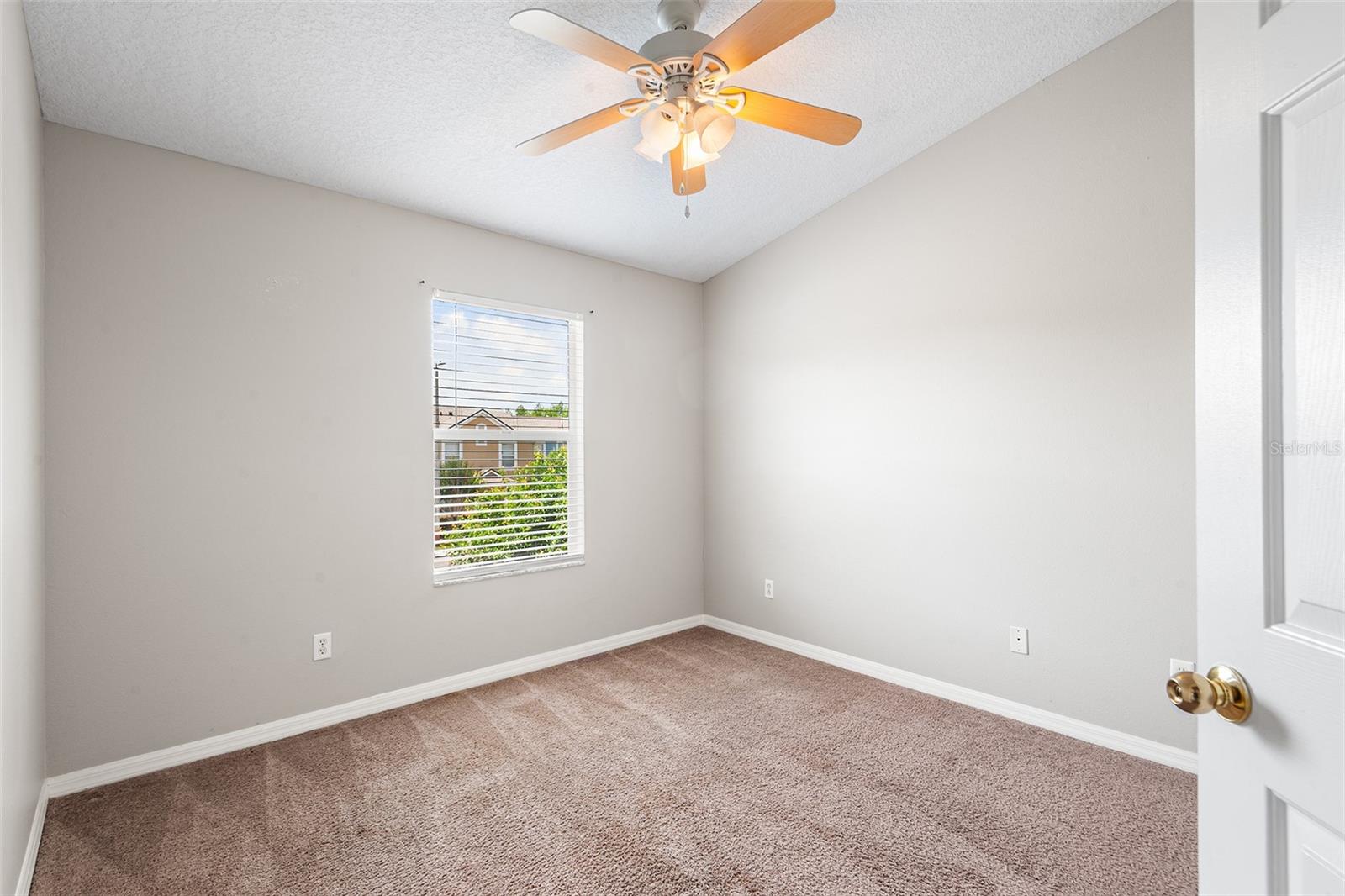 1304 DENMAN CT, WESLEY CHAPEL, FL, 33543
