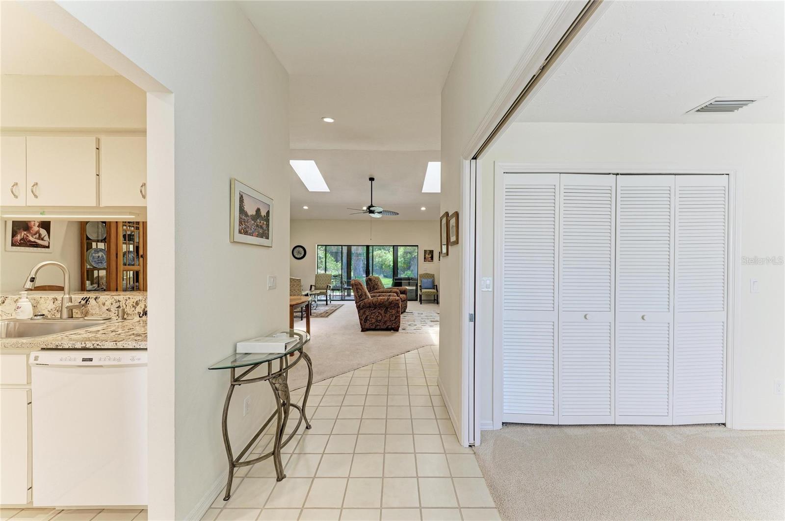 3946 WILSHIRE CIR E #168, SARASOTA, FL, 34238