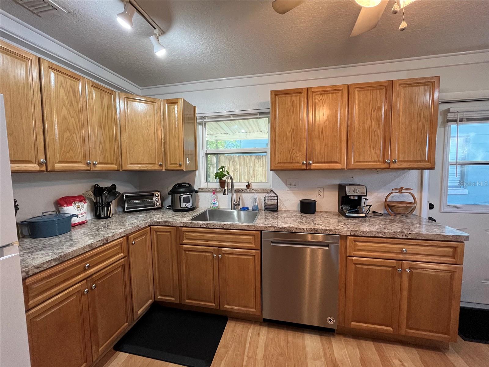 1816 WEEKS AVE, ORLANDO, FL, 32806