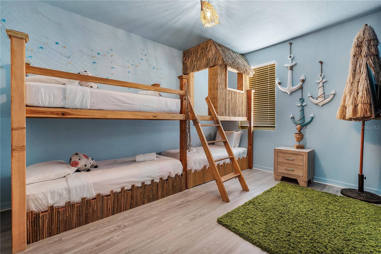 8915 TROPICAL HAVEN CT, KISSIMMEE, FL, 34747