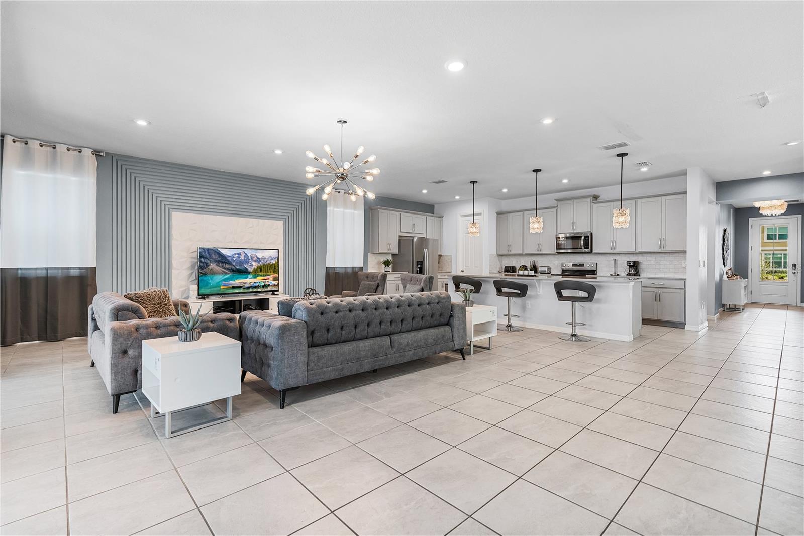 8915 TROPICAL HAVEN CT, KISSIMMEE, FL, 34747